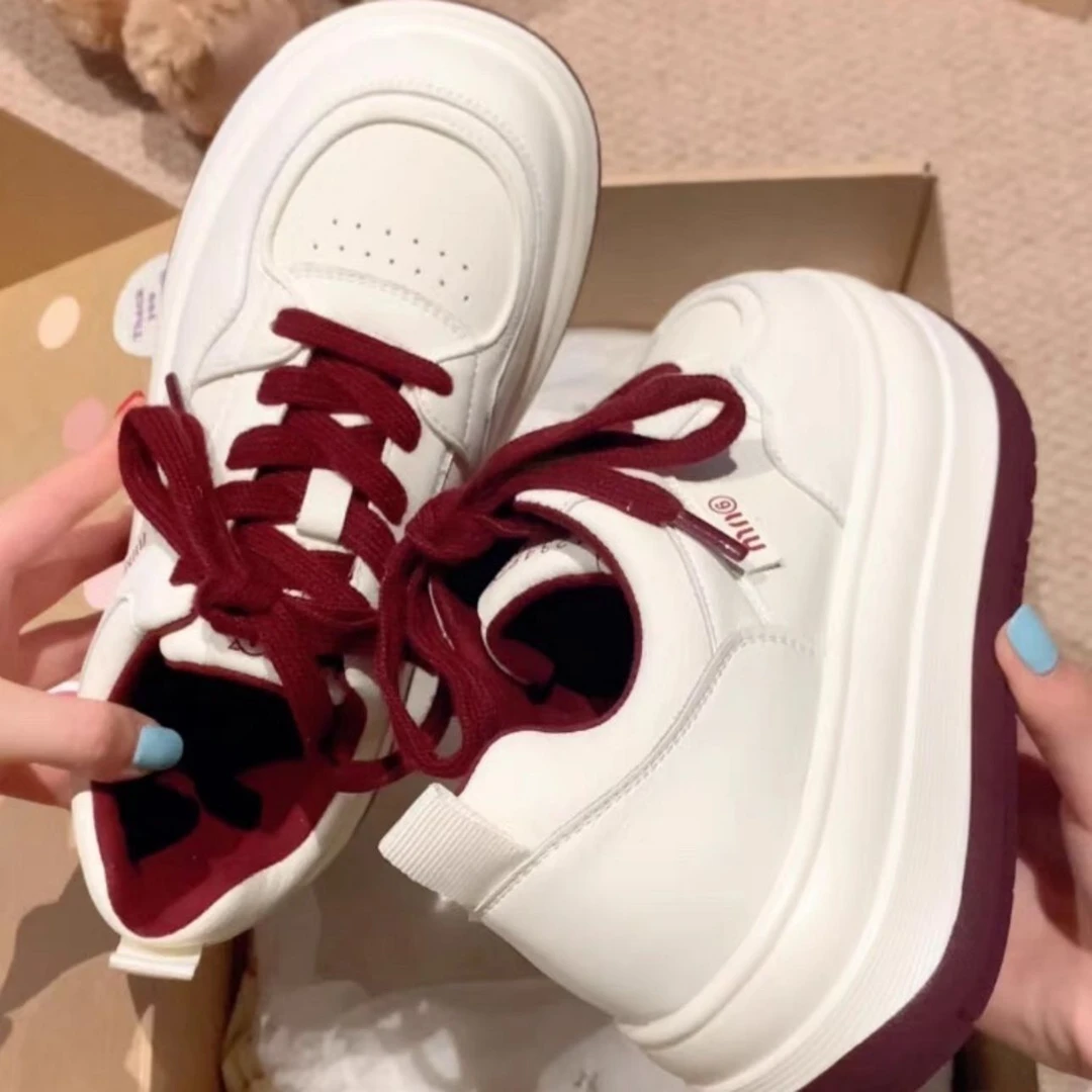 爆款小白鞋女2025年秋季新款松糕厚底百搭休闲运动板鞋增高面包鞋