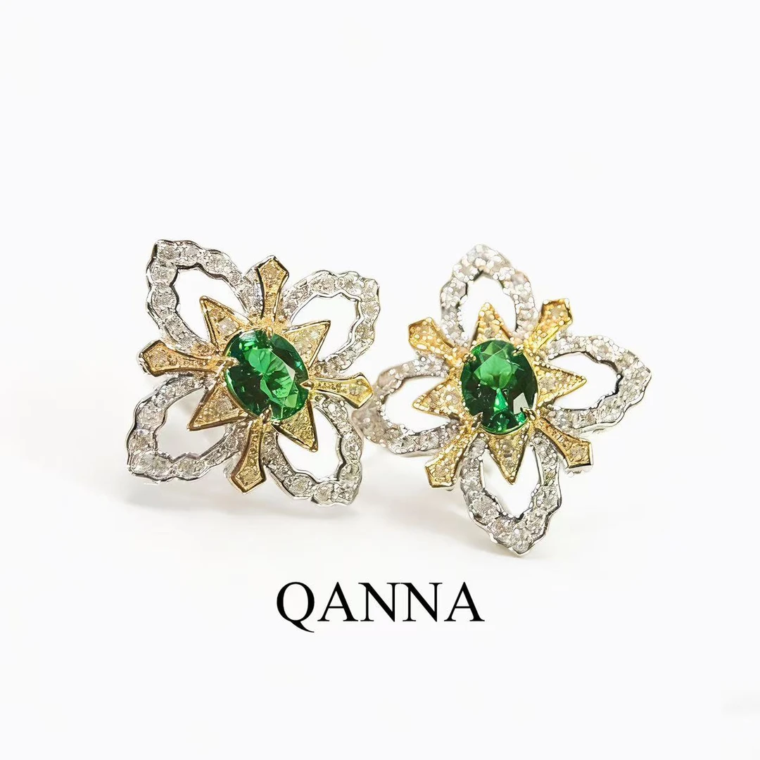 QANNA【镂空布布四叶草】【分色设计】时尚轻奢绿色鸽子蛋钻石耳钉AY