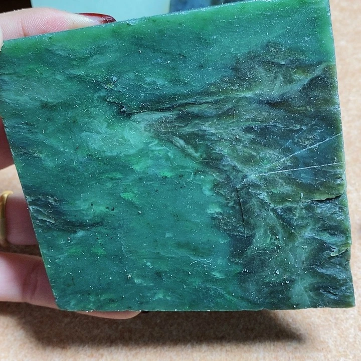 未镶嵌和田玉（糖玉）珠宝半成品