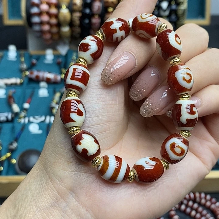 玛瑙/玉髓（覆膜）合金颈饰