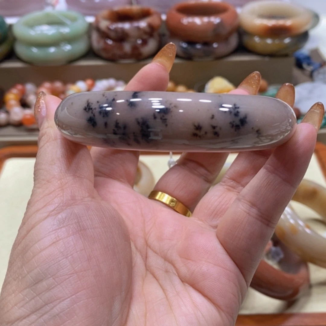 【闪购商品】未镶嵌手镯石英质玉夢****
