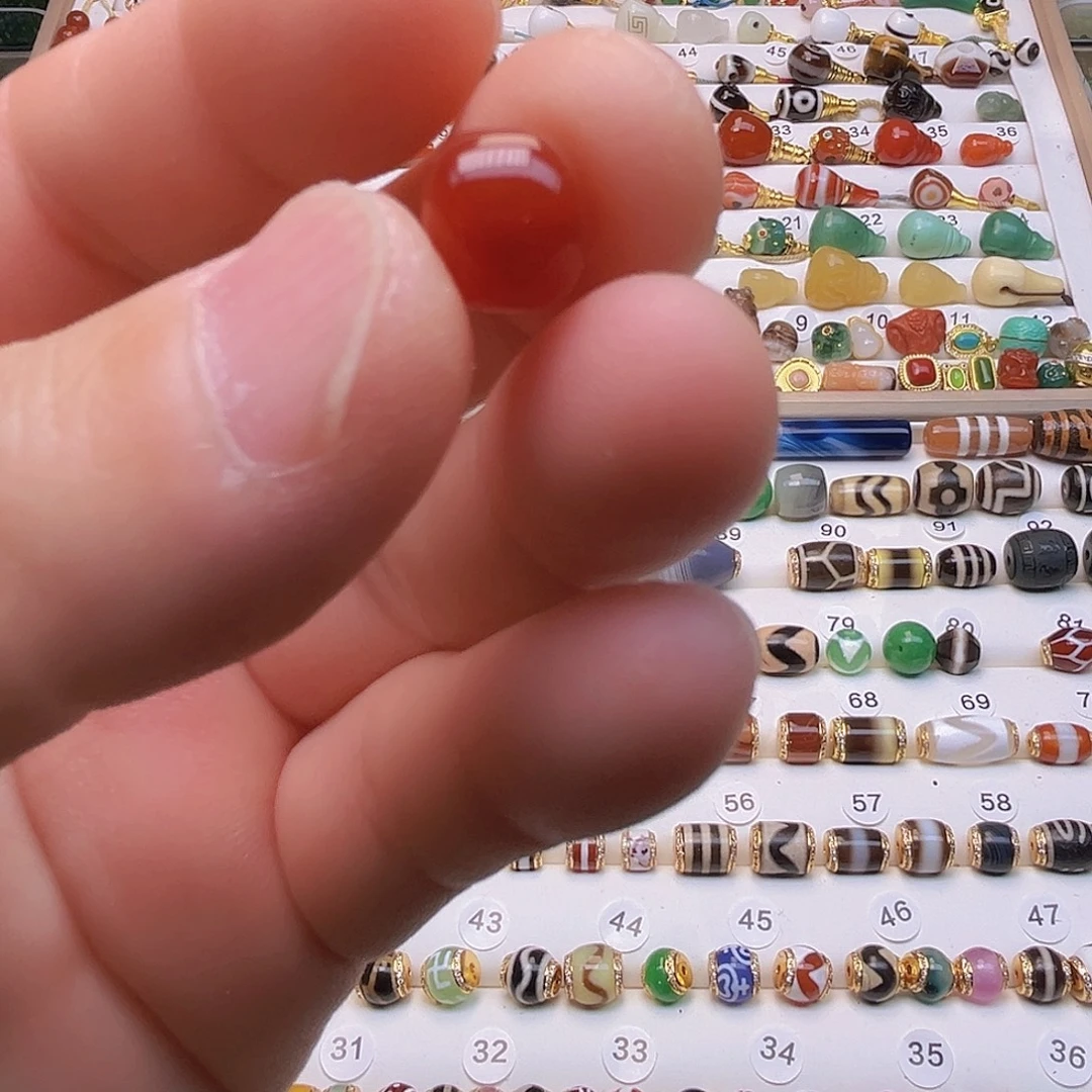 小***干玛瑙/玉髓未镶嵌颈饰