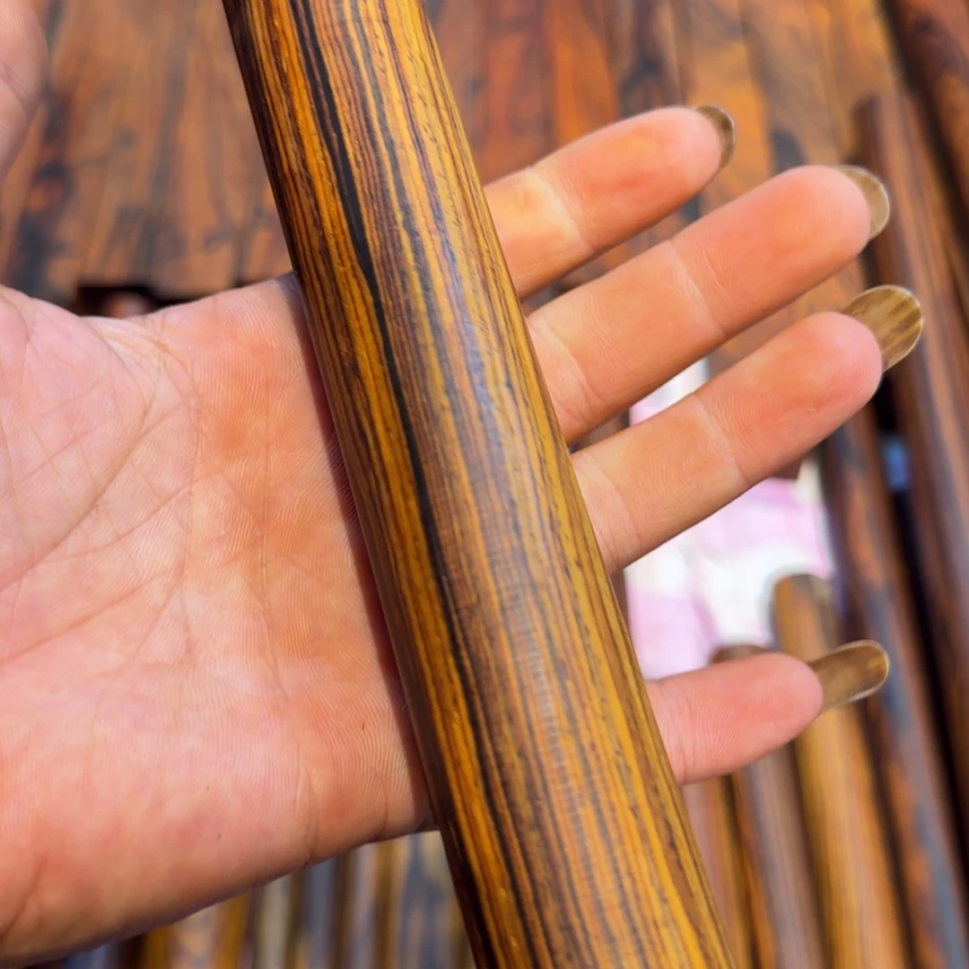 红酸枝木类微凹黄檀