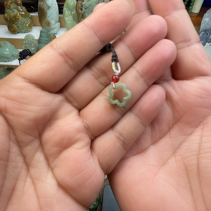 和田玉未镶嵌吊坠(不含链)