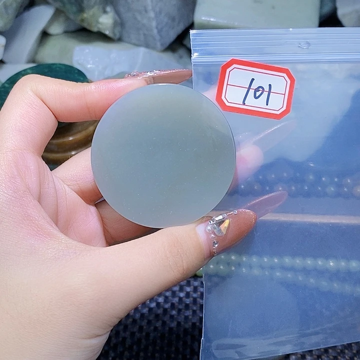 和田玉和田玉边角料随机发未镶嵌