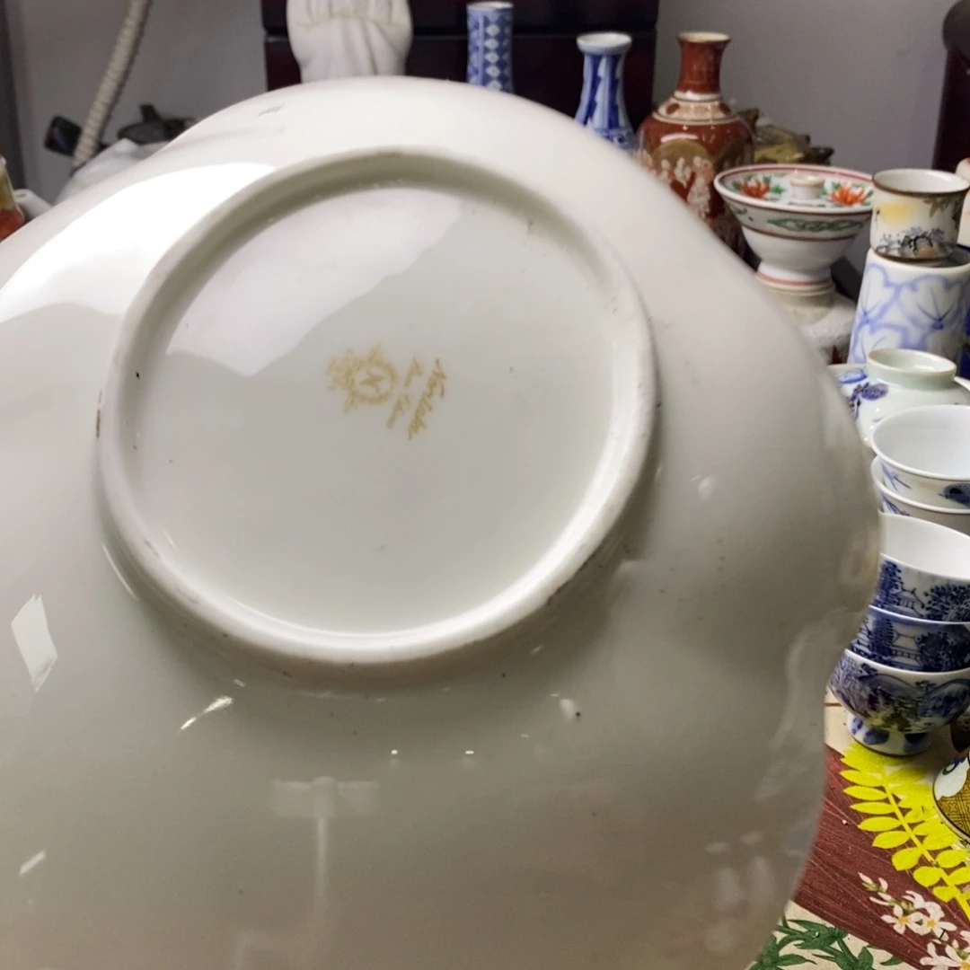 瓷片一切就变淡一些一切