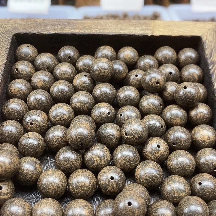 龙涎玄褐1.2天然合香珠到手80克打底微瑕