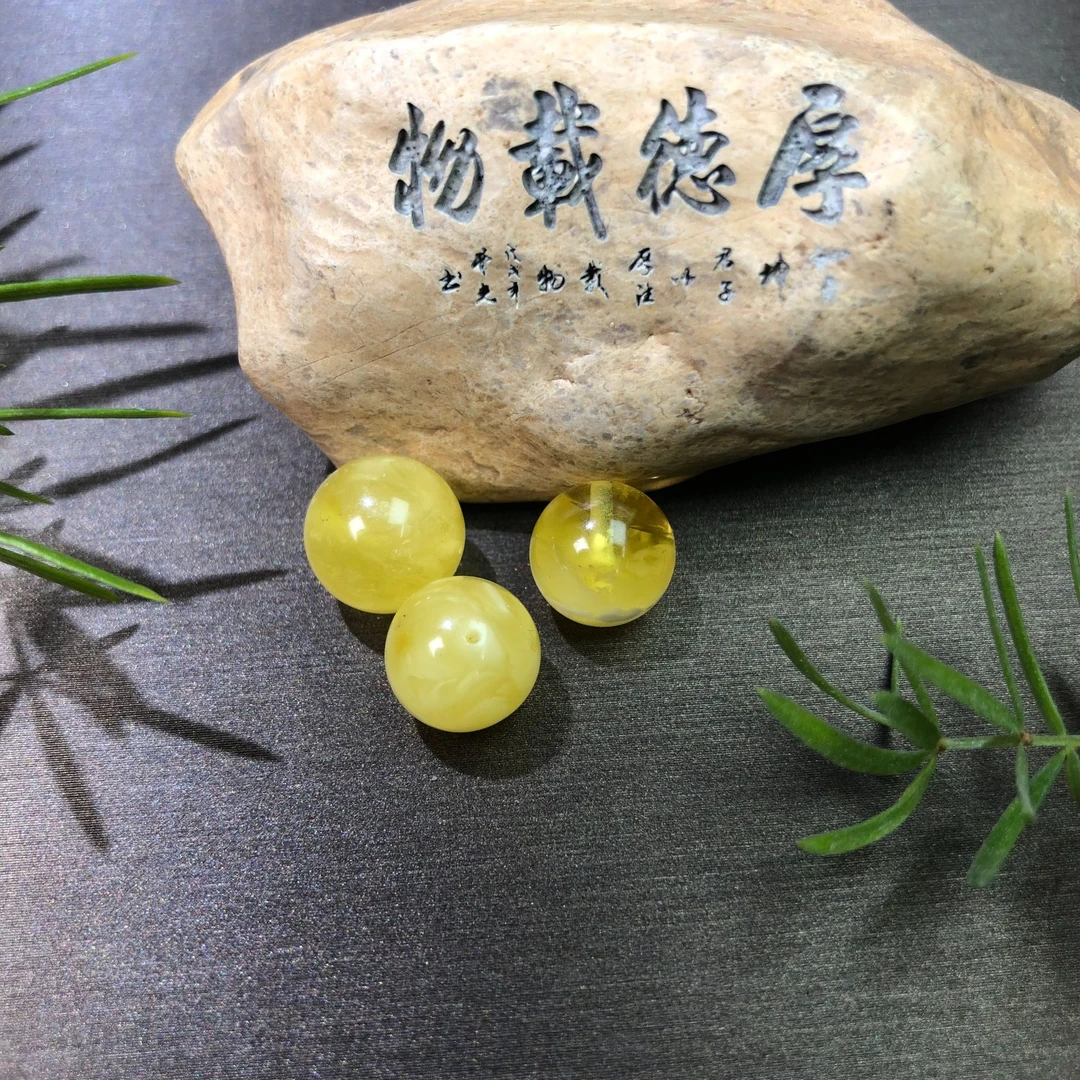 蜜蜡单珠卡10左右（多样性发货）