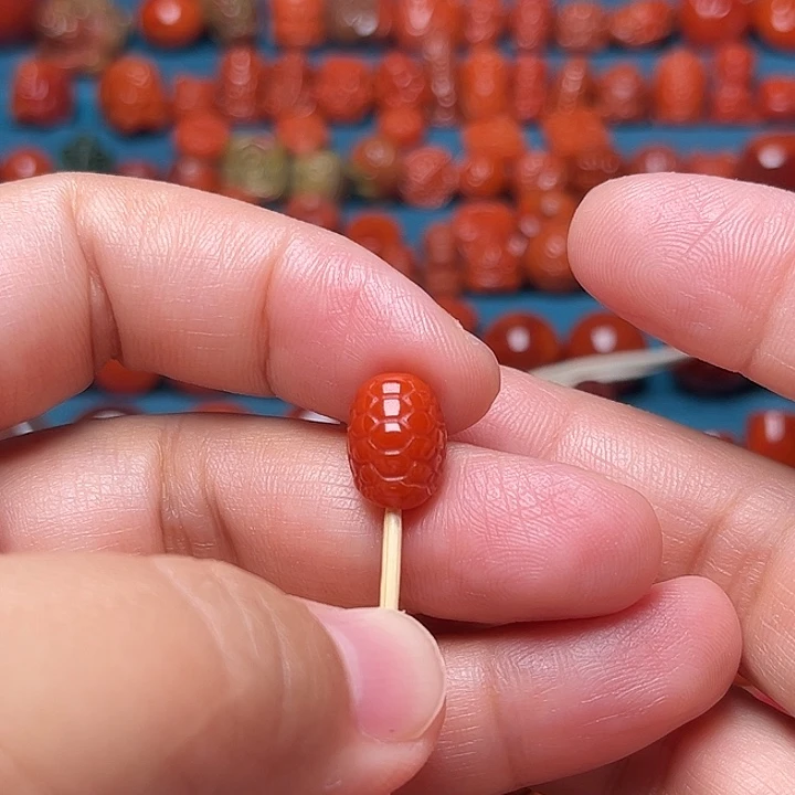 南红玛瑙配饰未镶嵌富甲9mm