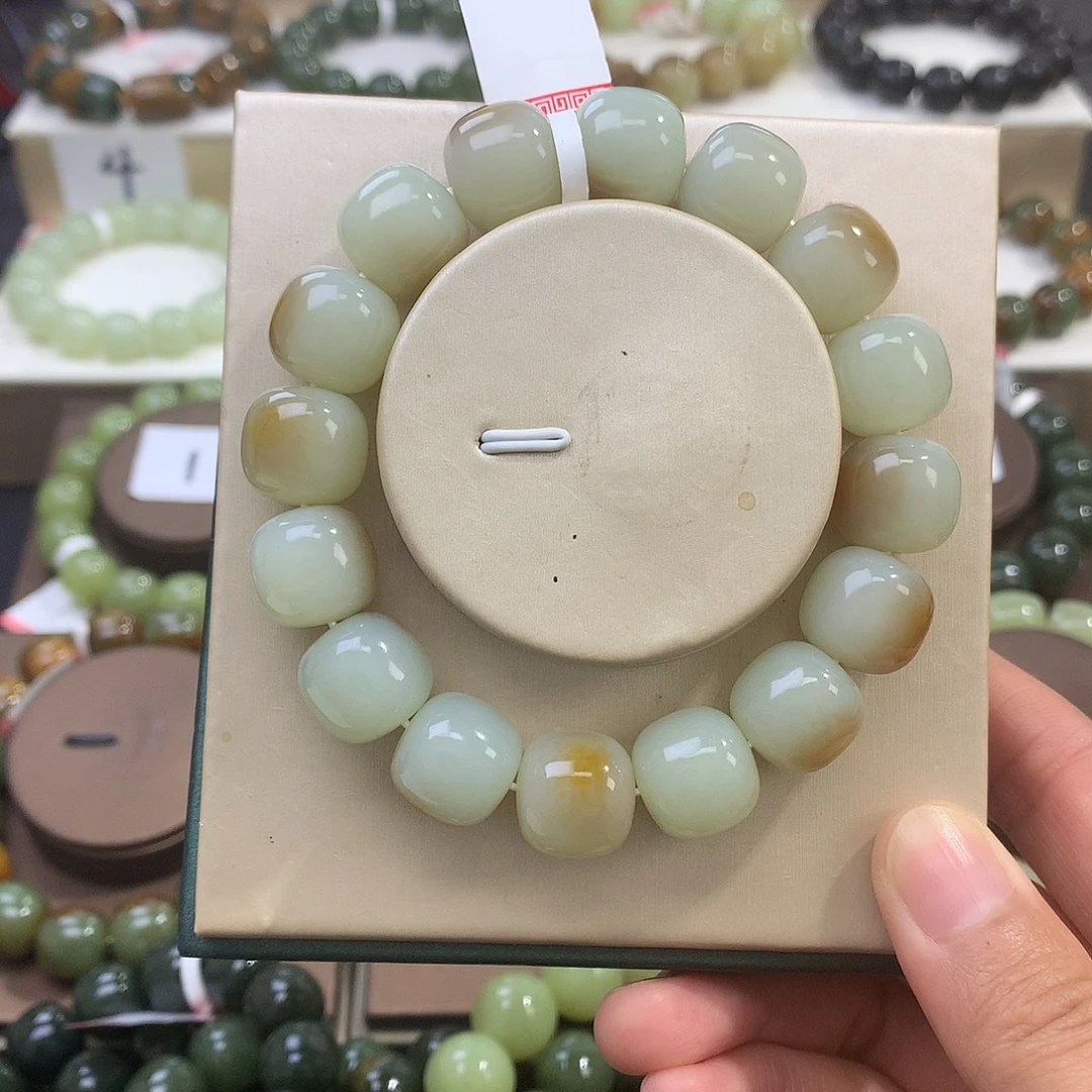 锦***时未镶嵌手链和田玉