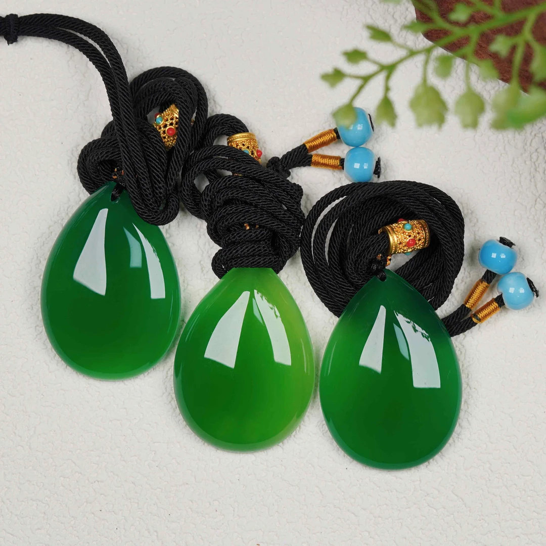 天然玉石 热款爆卖SD06-1 时尚甄选款 满绿吊坠多样性发其一