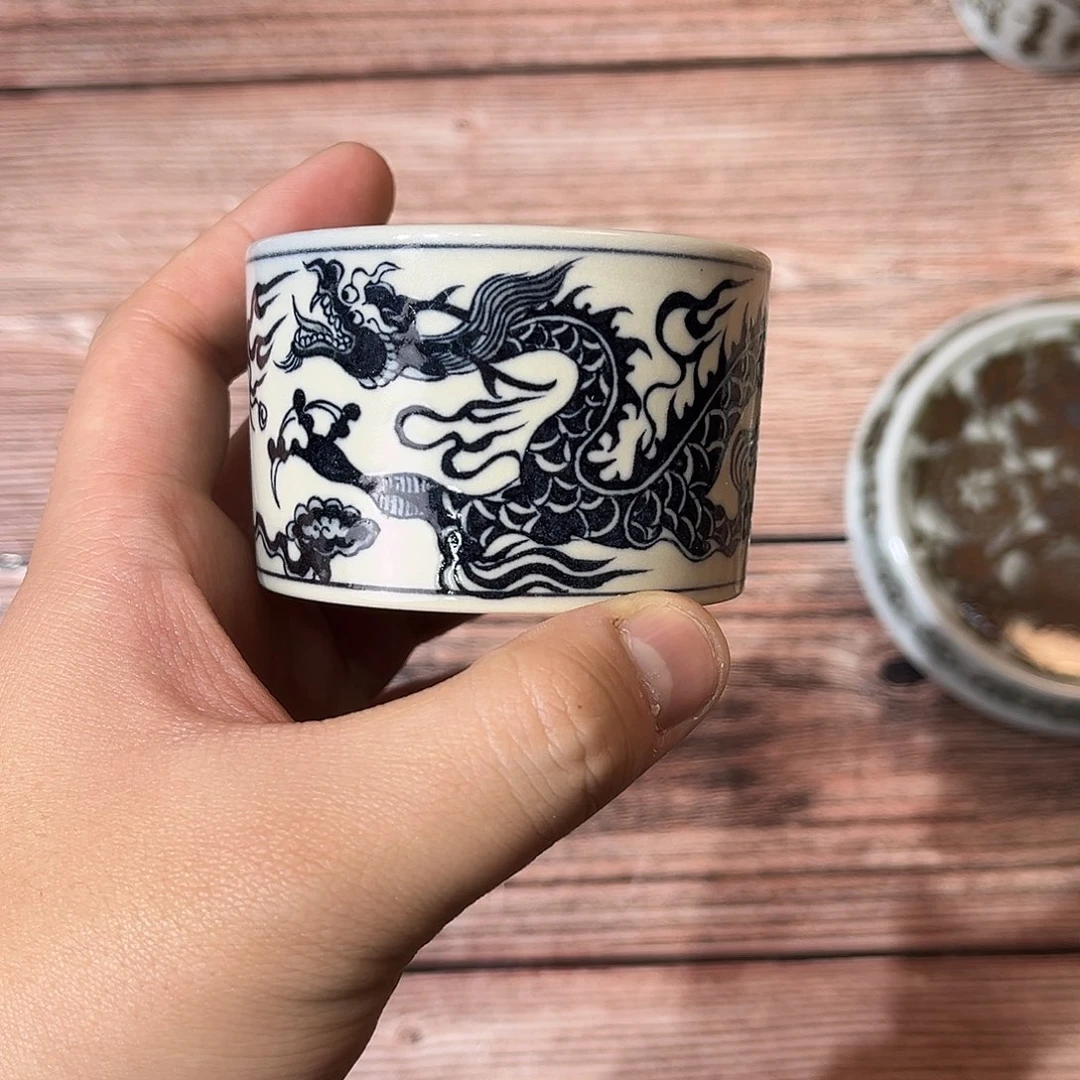 大瑕疵铠甲龙直口杯