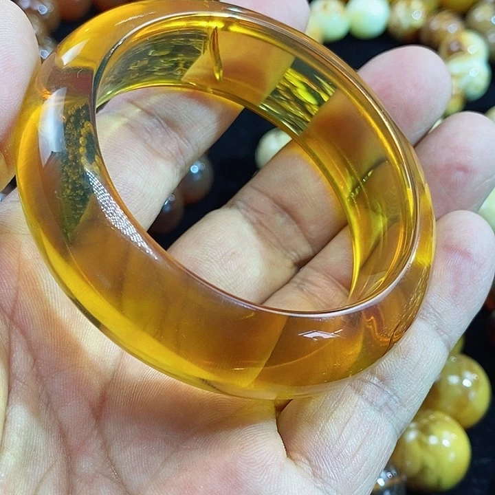 琥珀颈饰未镶嵌H****a一