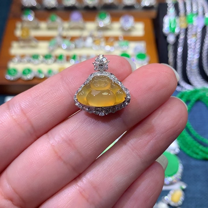 翡翠18K金镶嵌颈饰冰黄佛公