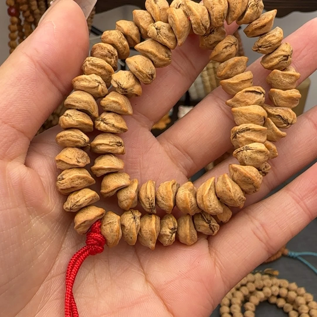 P***g柏木手串/手链半壁