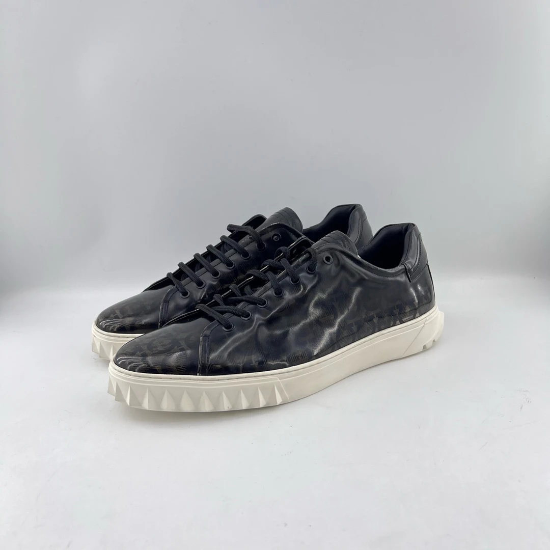 全新未使用 FERRAGAMO/菲拉格慕 45码/满印logo休闲板鞋/11502254