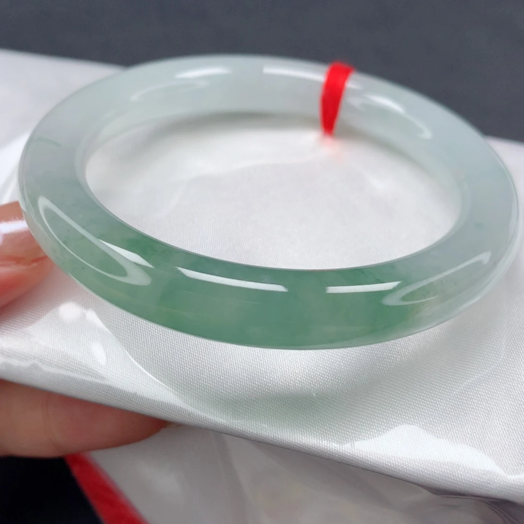 未镶嵌手镯翡翠，35号圆条