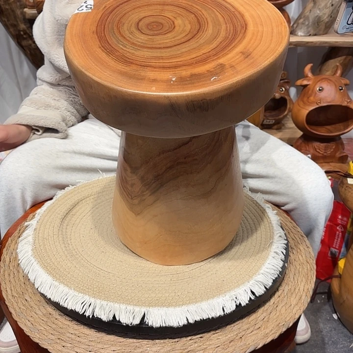 香樟木香樟木根雕凳子一物一拍编号522长30宽29高40