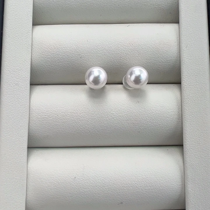 海水珍珠18K金镶嵌akoya耳钉7mm