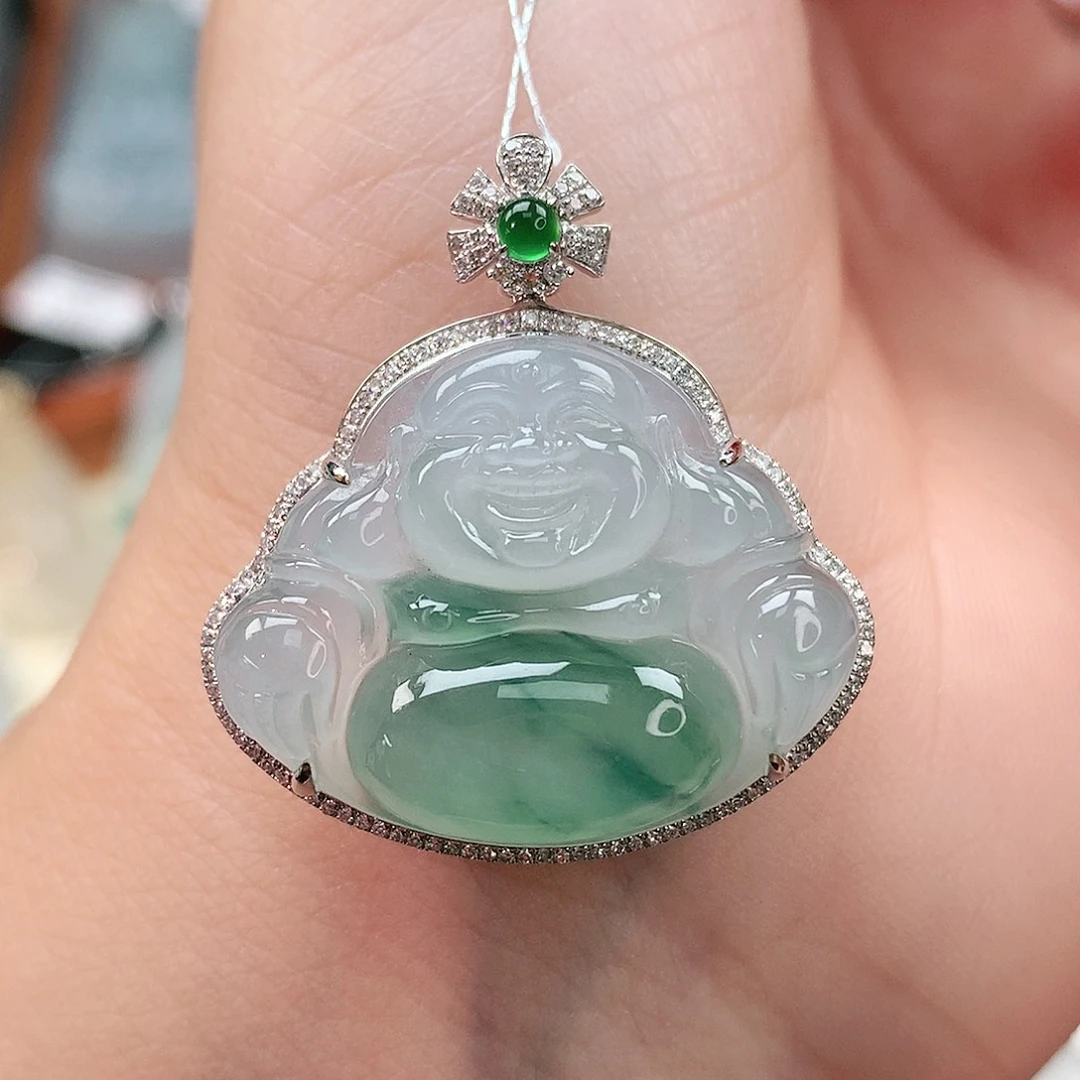 颈饰18K金镶嵌翡翠佛公