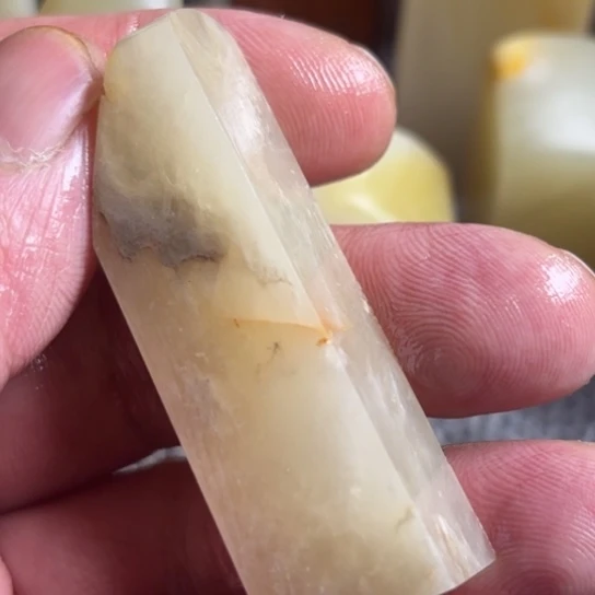 老挝石老挝晶莹剔透