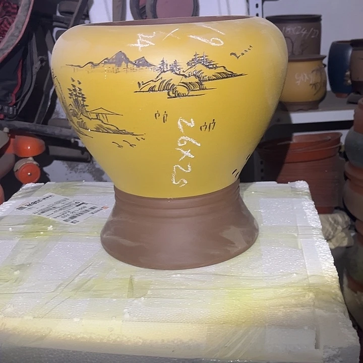 紫砂花盆紫砂花盆和小