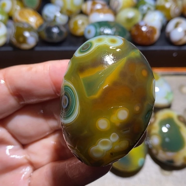 玛瑙/玉髓未镶嵌珠宝半成品