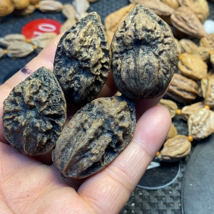 吊坠文玩核桃娜姐46