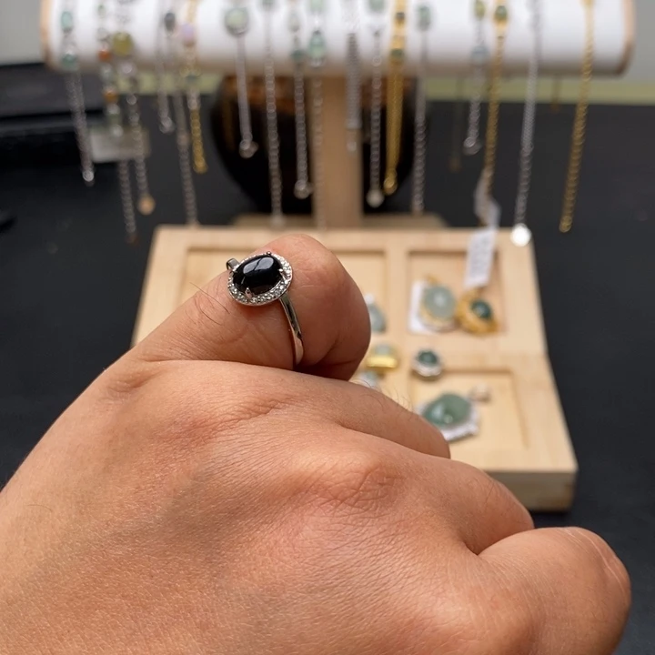 翡翠戒指银S925镶嵌香***?1111