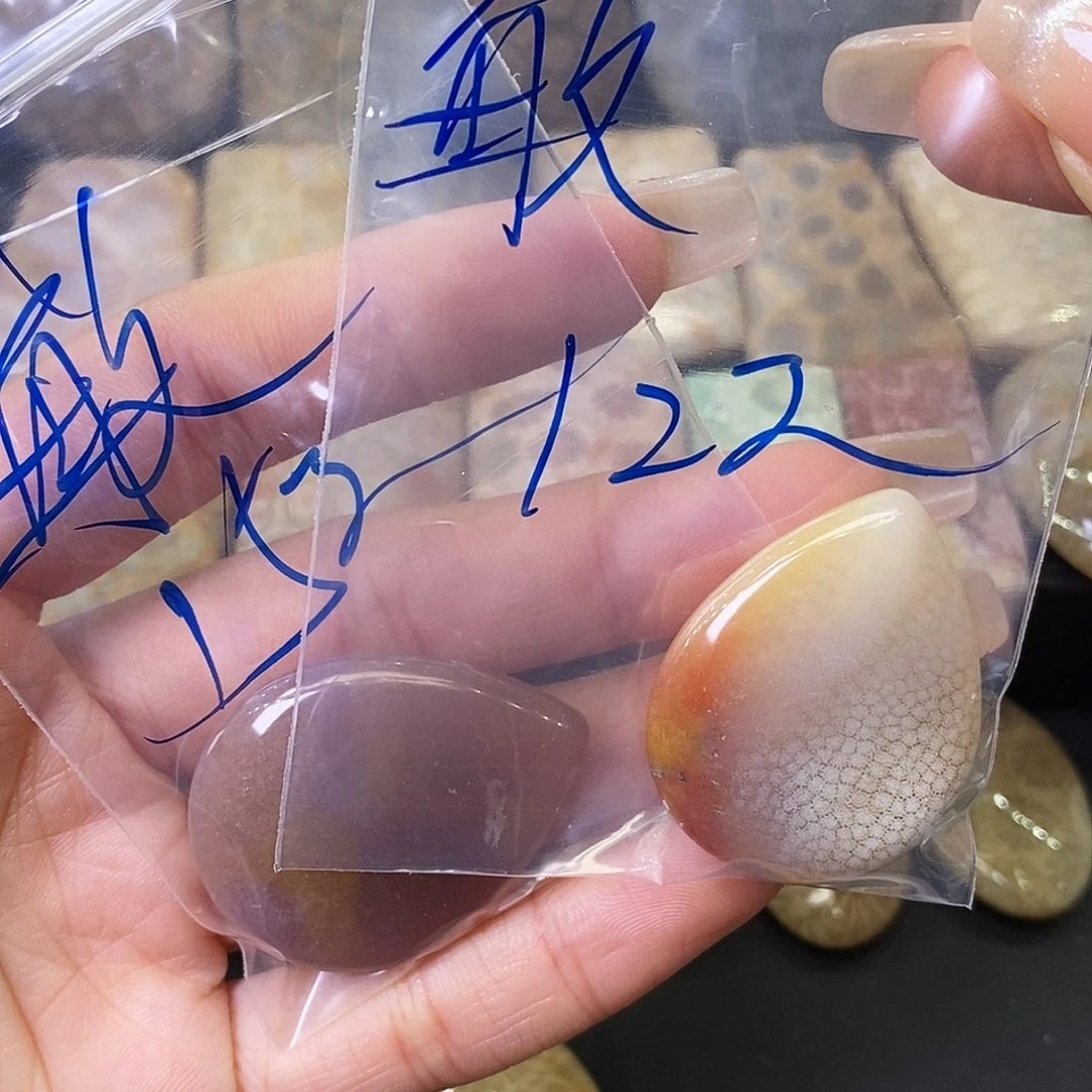 硅化玉颈饰合金敏*