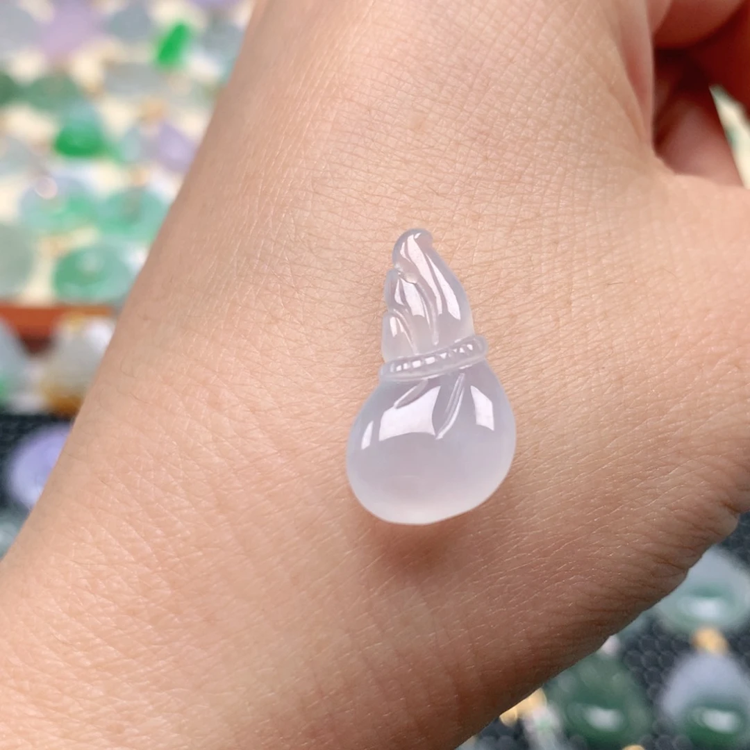 【闪购商品】翡翠吊坠(不含链)未镶嵌