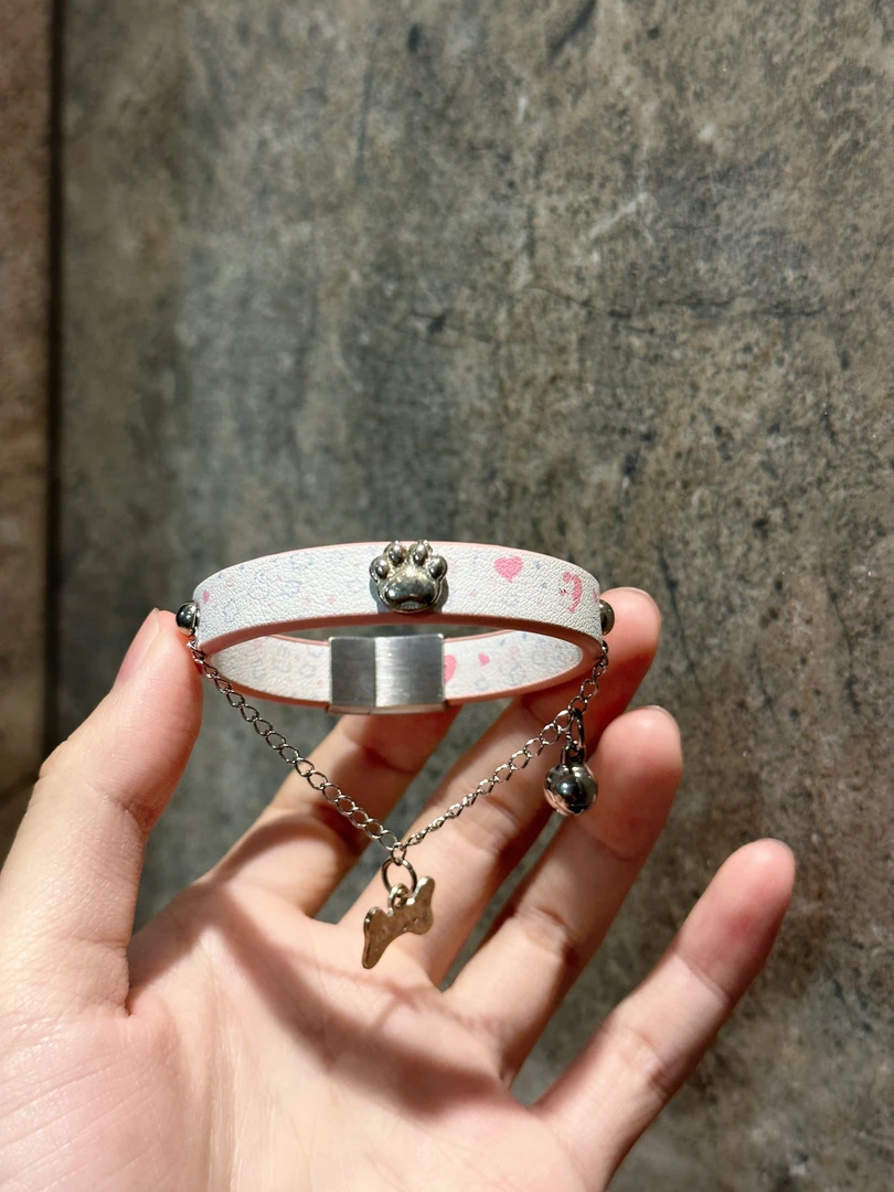 合金磁铁手链 爱神小狗puppy铃铛狗爪粉色可爱设计手环choker少女