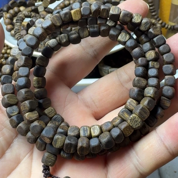 沉香手串雕**技张勺子手串16克