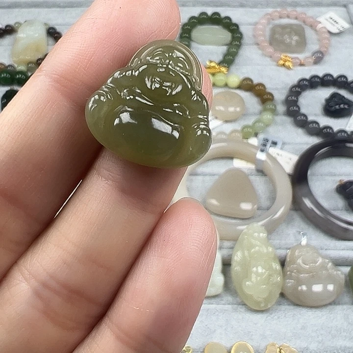 和田玉未镶嵌珠宝半成品