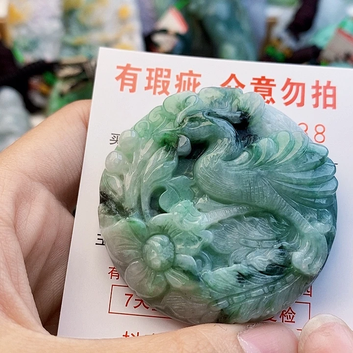 吊坠(不含链)未镶嵌翡翠