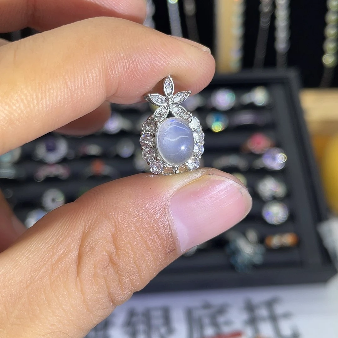 未镶嵌吊坠(不含链)月光石