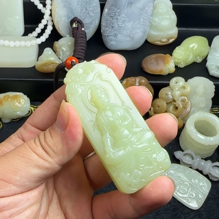 和田玉未镶嵌颈饰