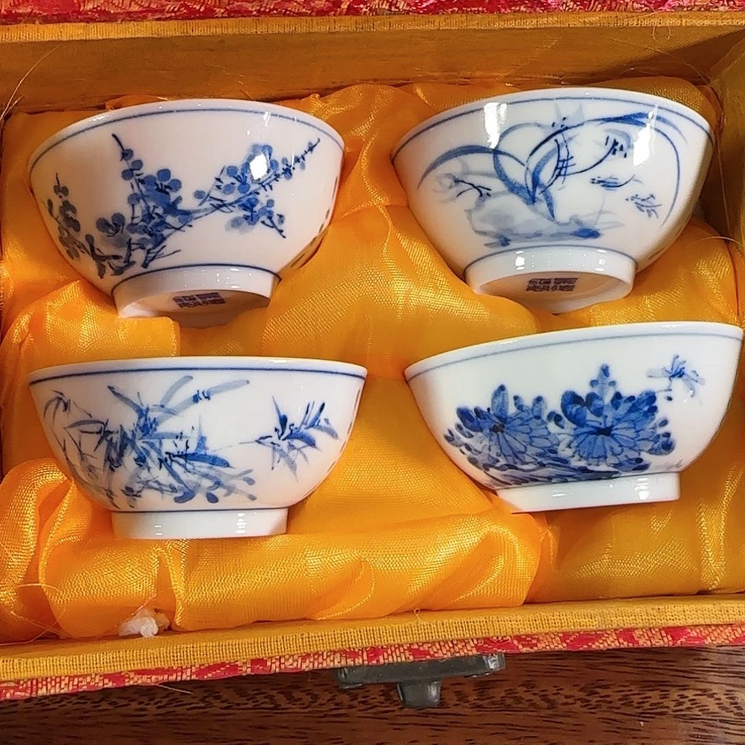 梅兰竹菊一套4小杯