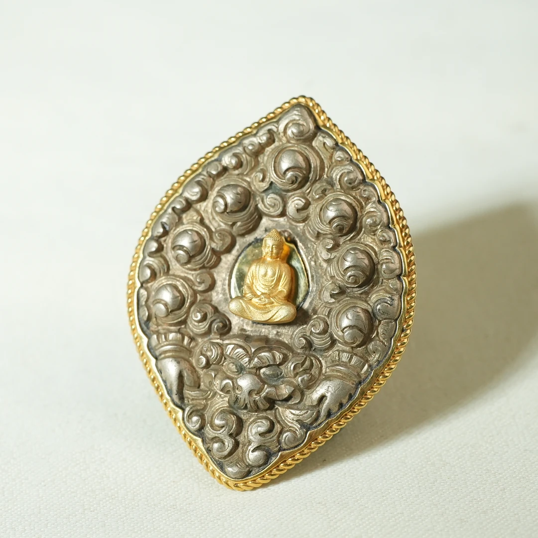 清早期支巴扎铜背光佛牌（银鎏金后镶嵌）【古珠精选】AABS250105057