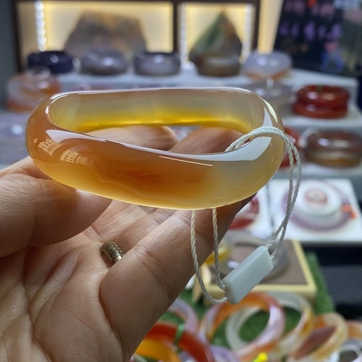 手镯玛瑙/玉髓未镶嵌