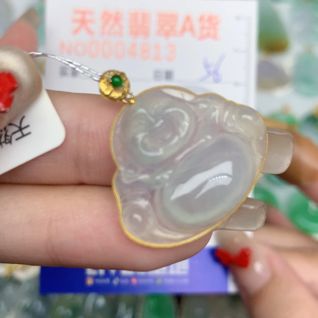 翡翠18K金镶嵌颈饰佛公