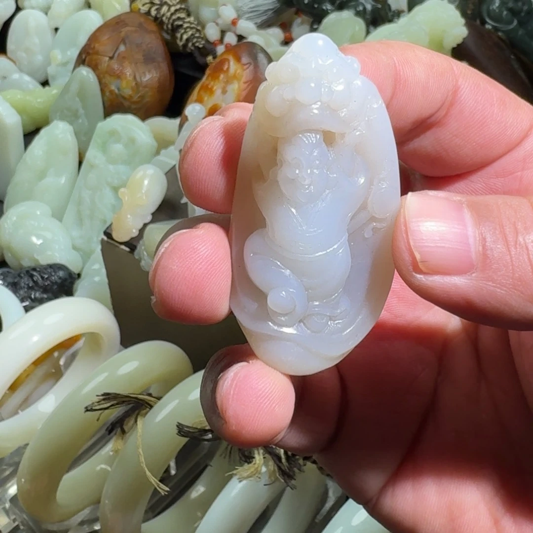 和田玉颈饰未镶嵌