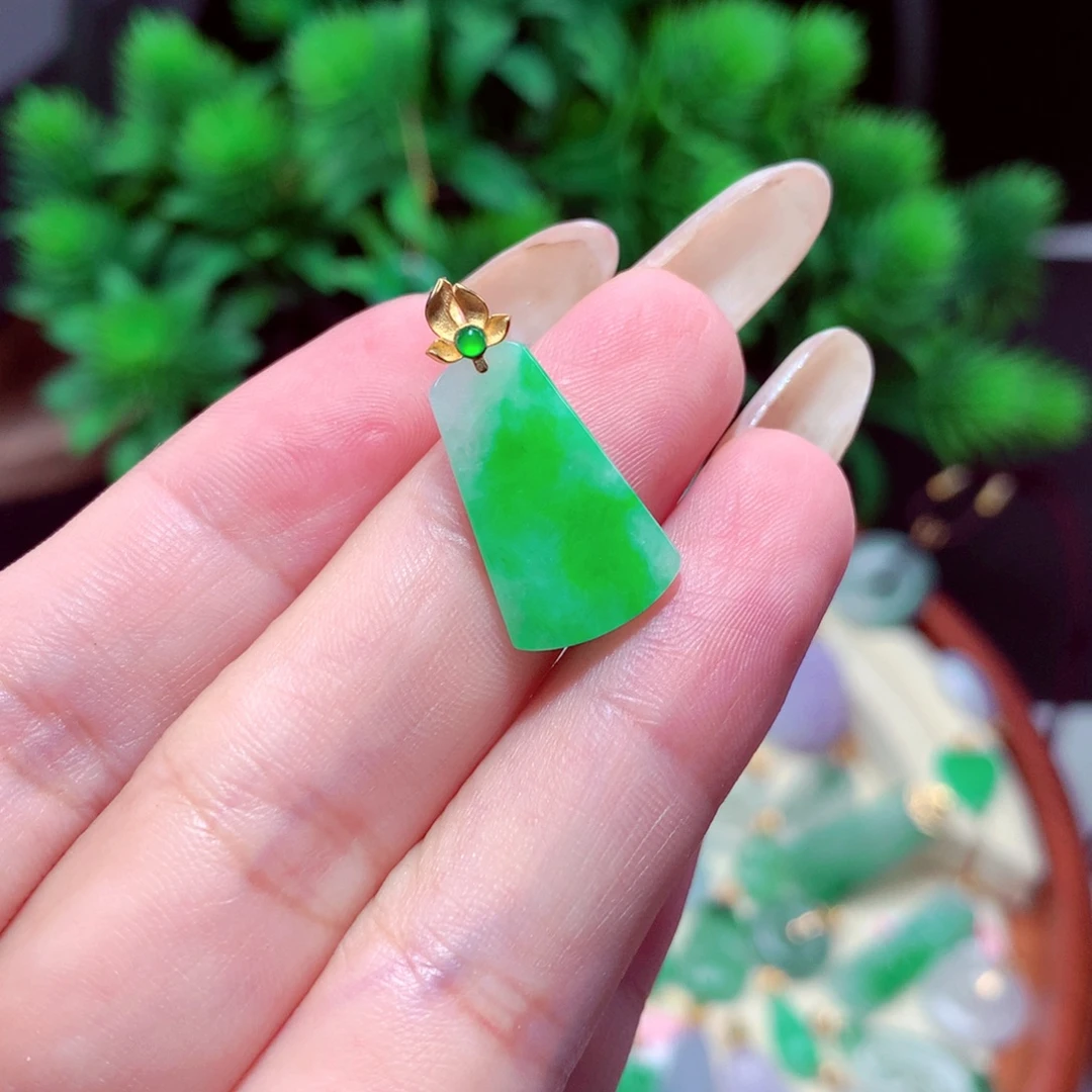吊坠(不含链)18K金镶嵌翡翠