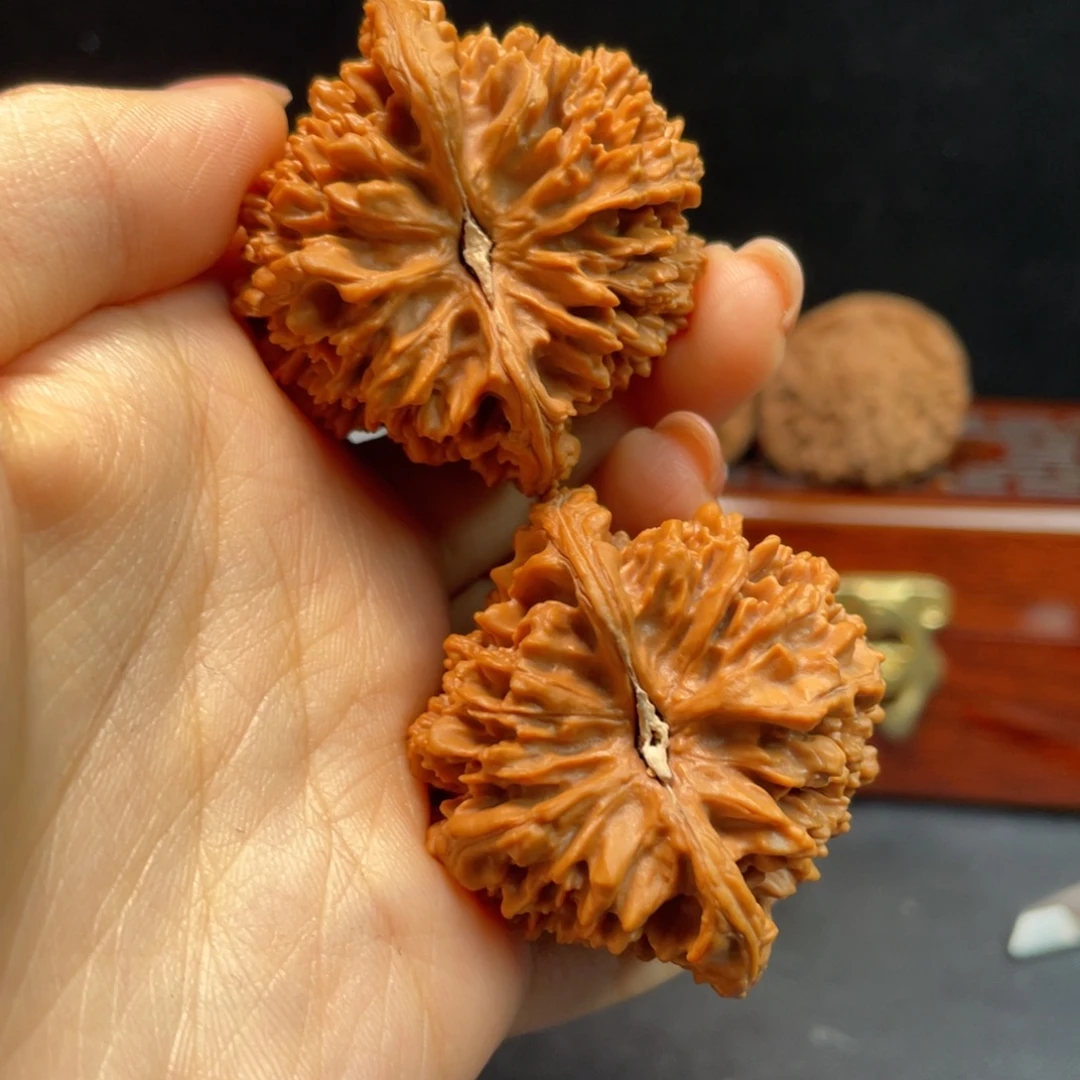 烬***南文玩核桃吊坠满天星43尺