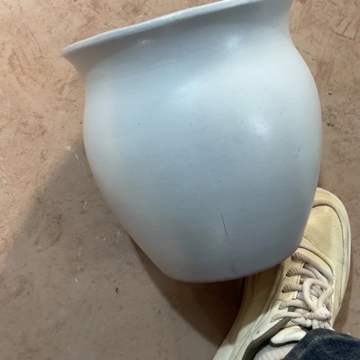 花盆红泥口径22高度23一只小瑕疵