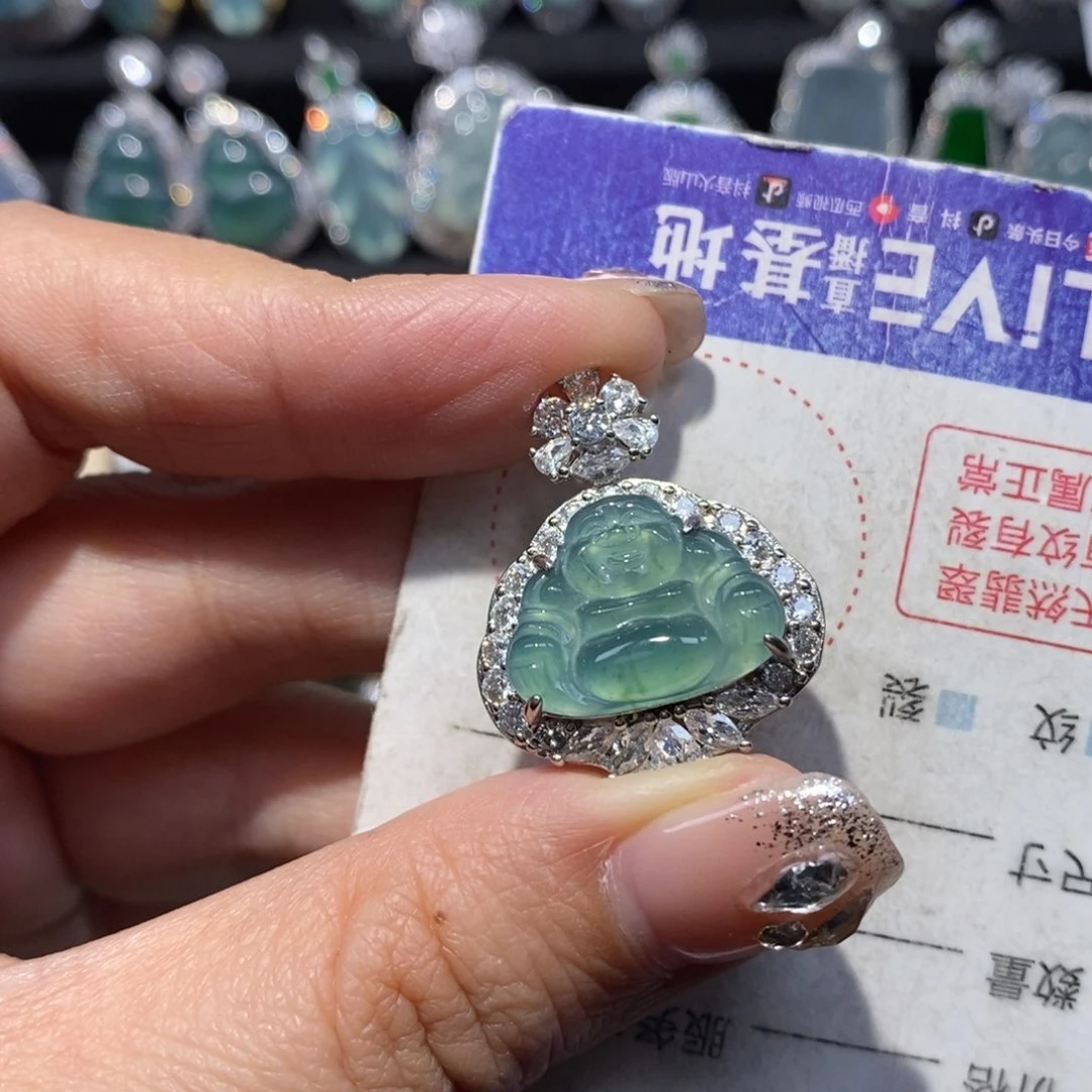 翡翠颈饰未镶嵌金***宝翡翠