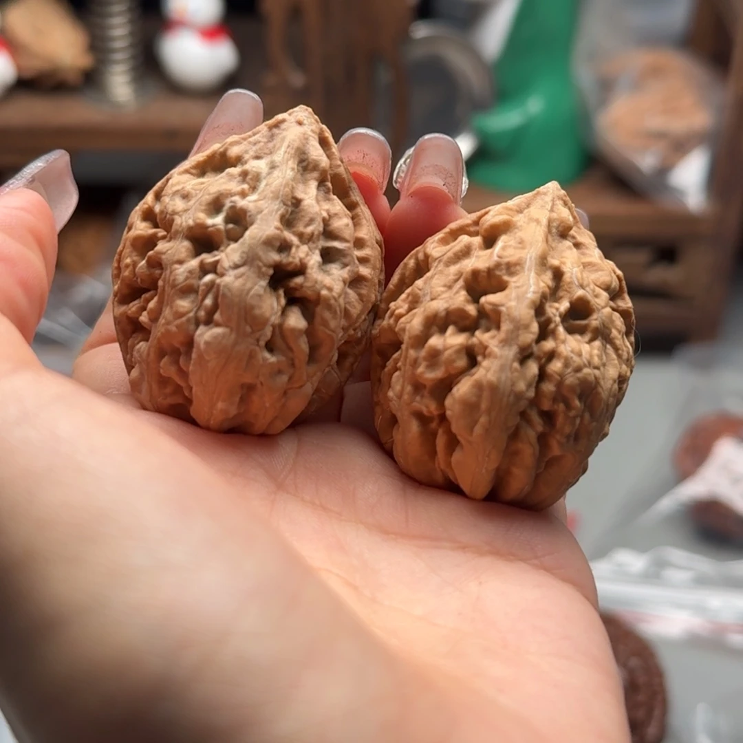 文玩核桃把件关东木子楸百核1花皮