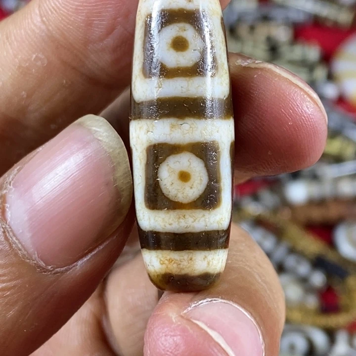 只买单纯的吊坠，没带链子，属的性质。