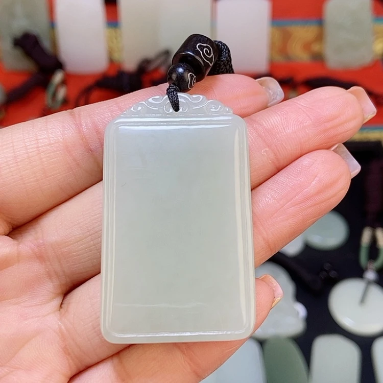 【闪购商品】颈饰未镶嵌和田玉