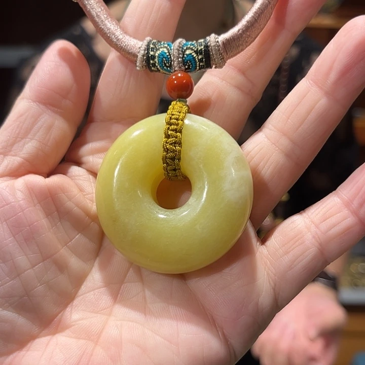 未镶嵌岫玉毛衣链